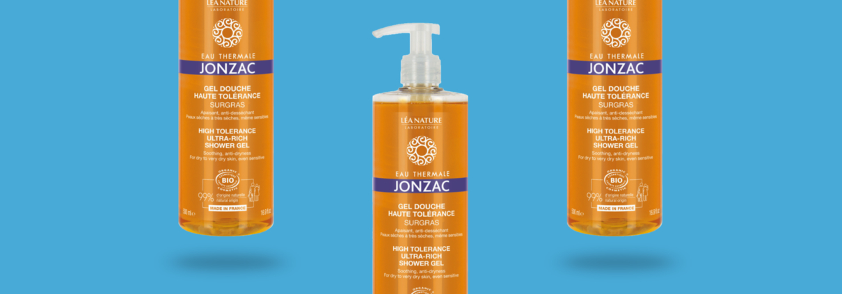 JONZAC, a bottle made of recycled material that is 100% recyclable
